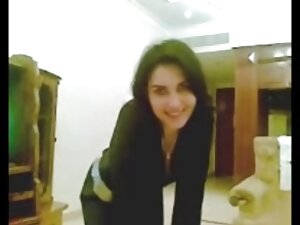 Tóc vàng làm nhục Je ...