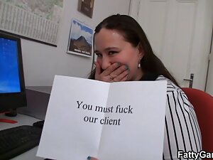 Brunette với đẹp đít ...